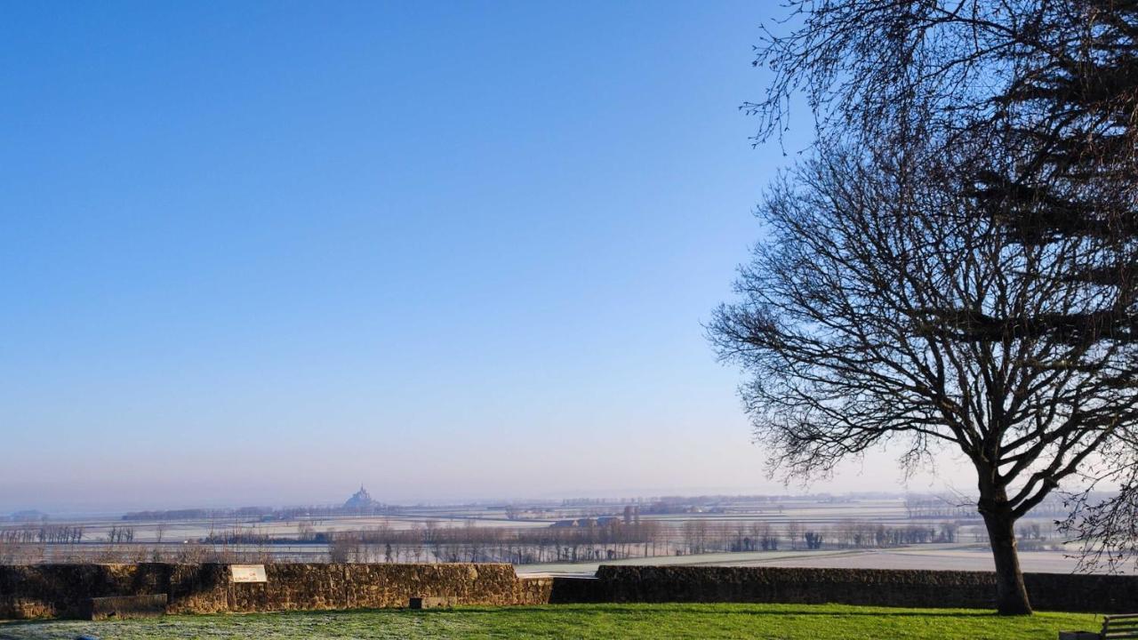 Le Mont Comme A La Maison Roz-sur-Couesnon Buitenkant foto